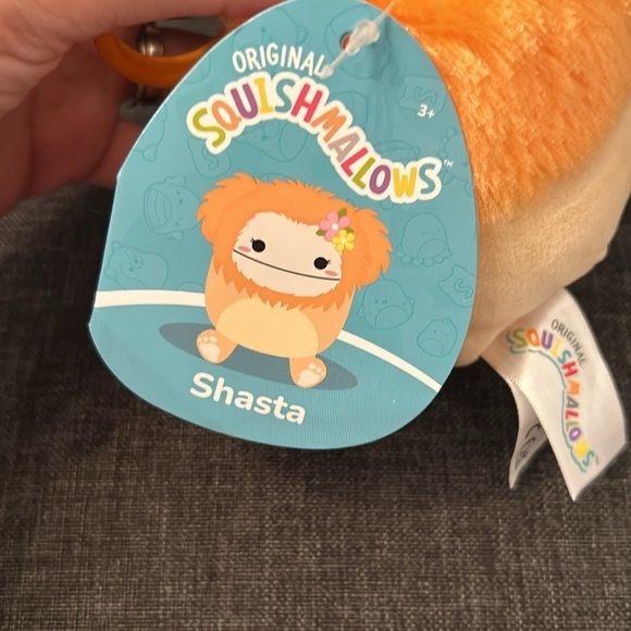 NWT Original Squishmallows clip Shasta the Bigfoot - Picture 3 of 4